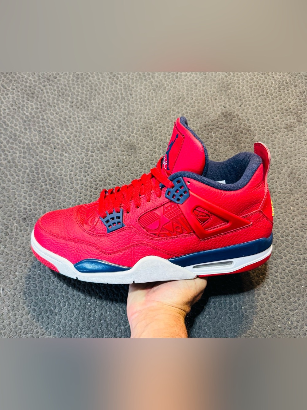 Jordan 4 Retro ‘FIBA’ 2019 (Sz 11M)